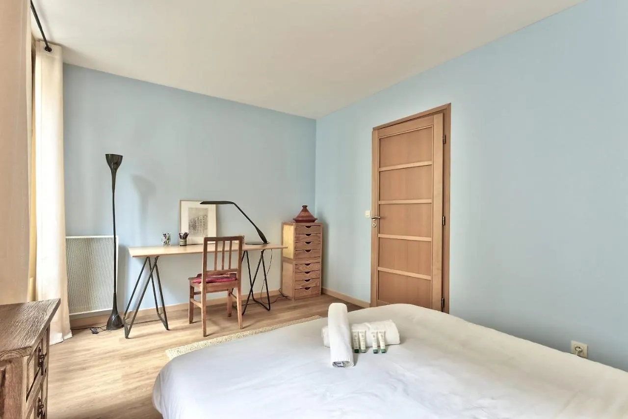 Appartement Dombasle Tour Eiffel - Welkeys Paris 0*,