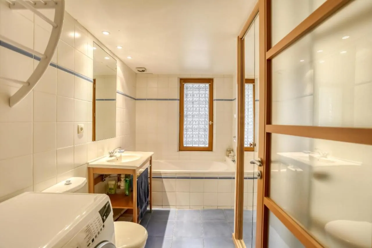 Apartment Appartement Dombasle Tour Eiffel - Welkeys Paris